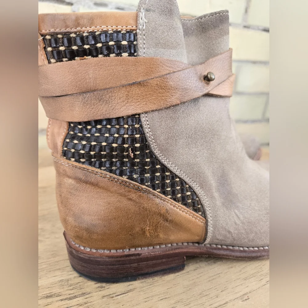 Anthropologie Holding Horses Boots - Picture 3 of 11